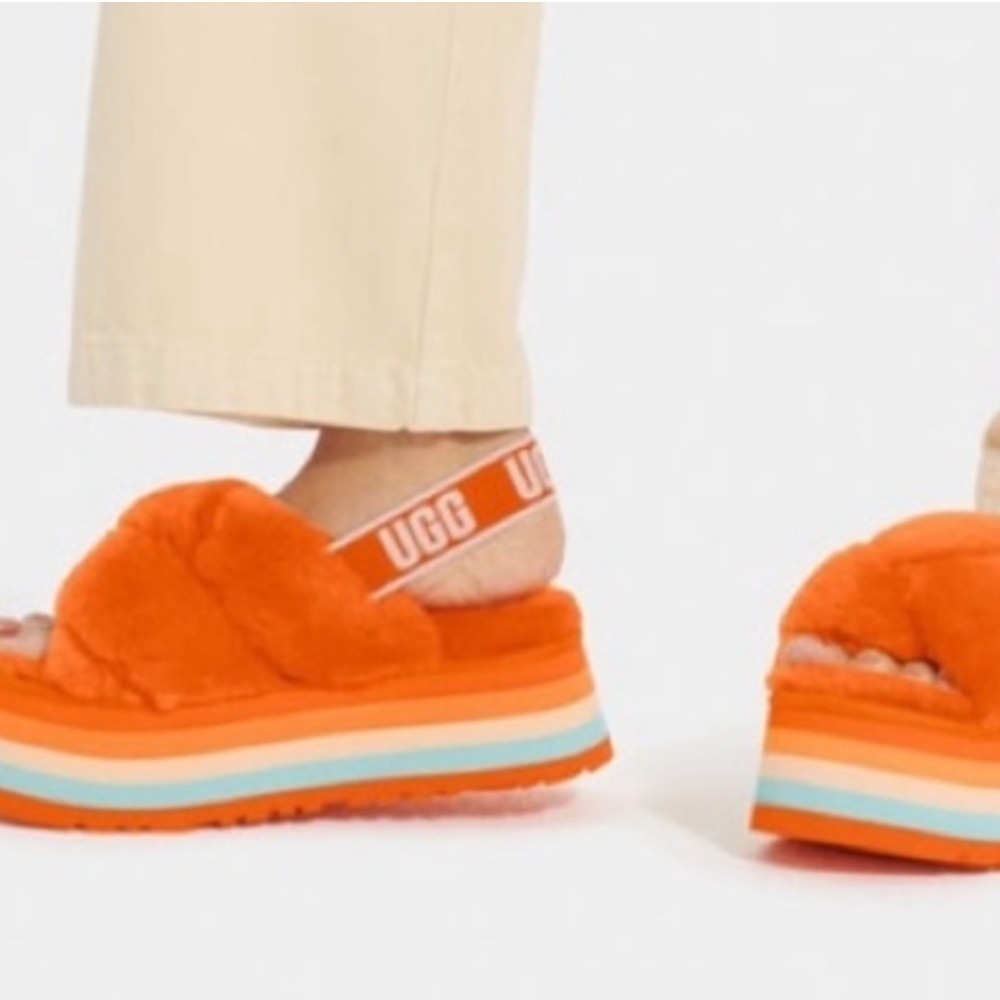🇺🇸 SALE 🇺🇸 UGG - Picture 2 of 3